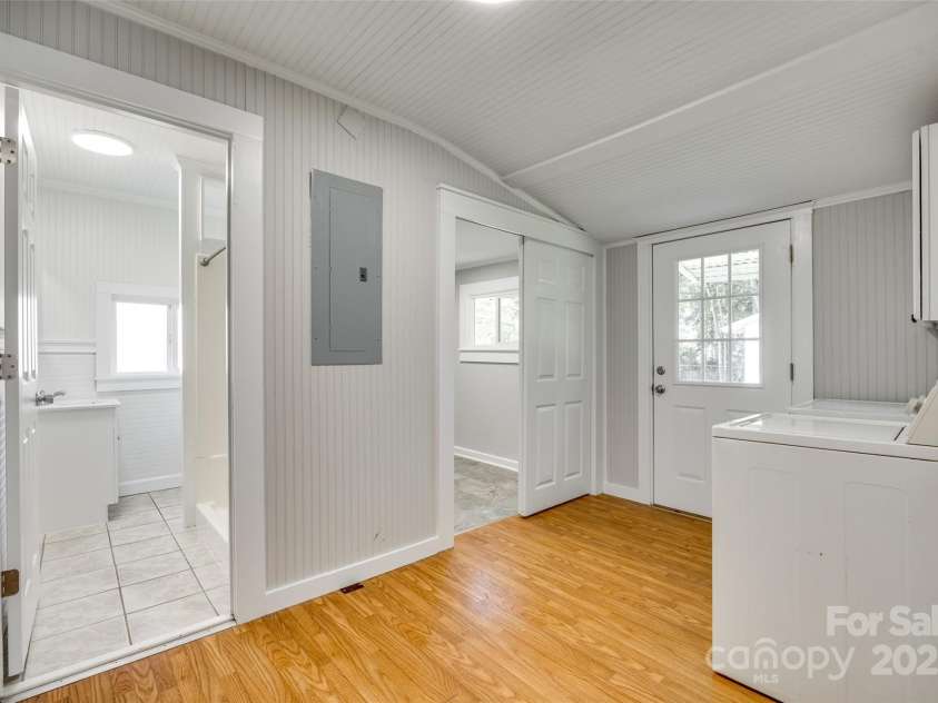 514 Jones Street, Chester, SC 29706.  MLS# CAR4281573, YatesRealty ID 19334. 