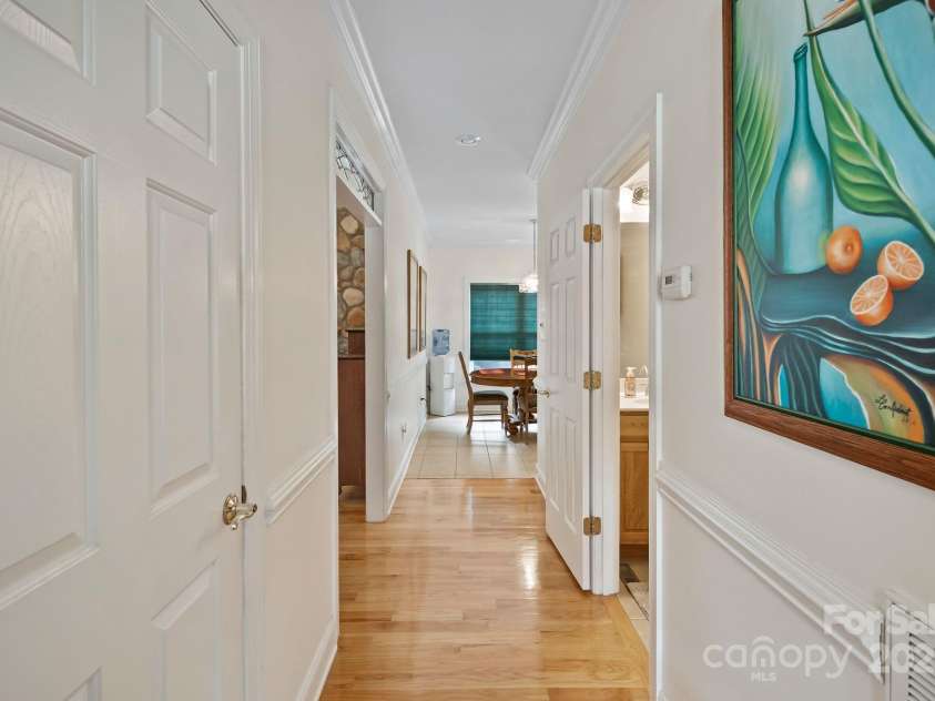 8918 Beach Bluff Court, Sherrills Ford, NC 28673.  MLS# CAR4269894, YatesRealty ID 19335. 