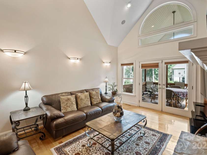 8918 Beach Bluff Court, Sherrills Ford, NC 28673.  MLS# CAR4269894, YatesRealty ID 19335. 