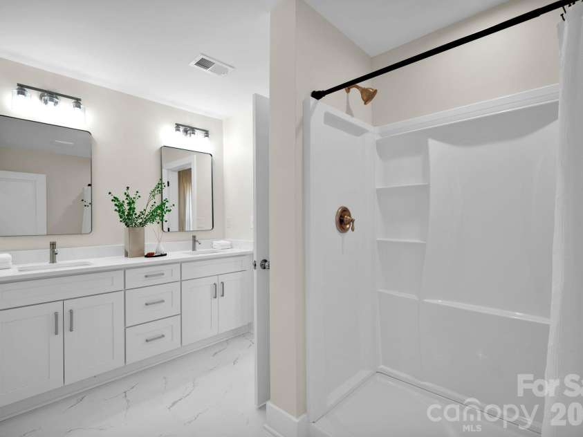 9142 Unity Church Road, Mooresville, NC 28115.  MLS# CAR4366968, YatesRealty ID 19336. 