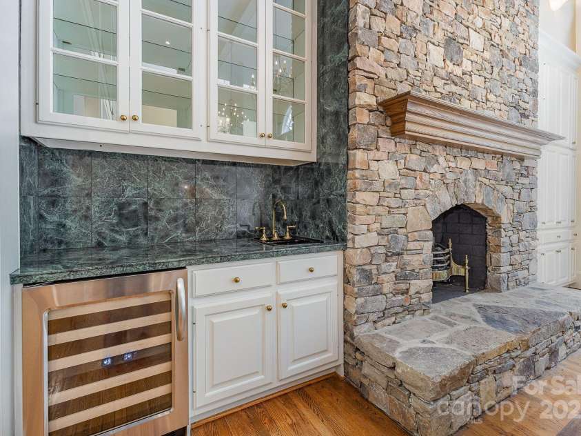 517 Kingsdown Court, Waxhaw, NC 28173.  MLS# CAR4266823, YatesRealty ID 19337. 