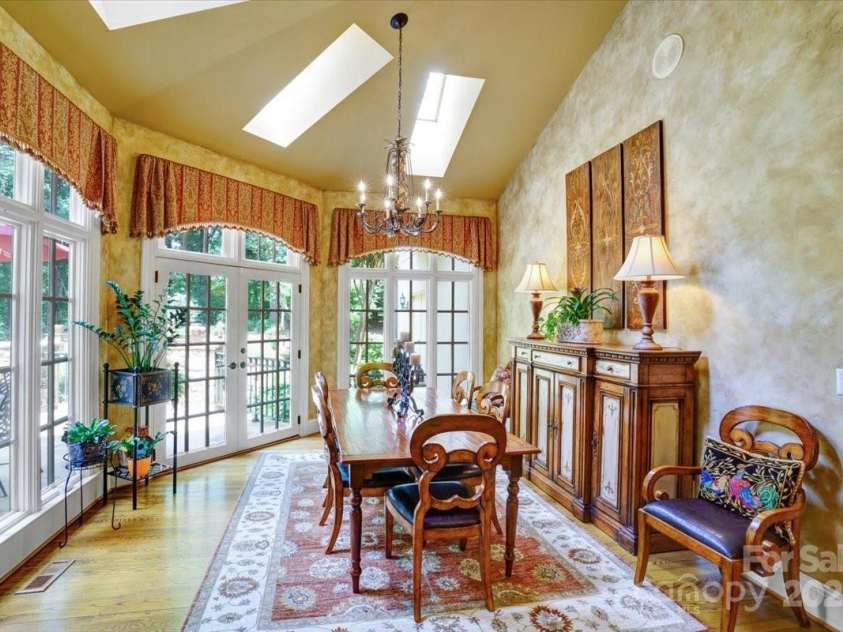 517 Kingsdown Court, Waxhaw, NC 28173.  MLS# CAR4266823, YatesRealty ID 19337. 