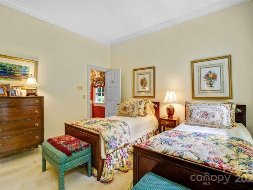 517 Kingsdown Court, Waxhaw, NC 28173.  MLS# CAR4266823, YatesRealty ID 19337. 