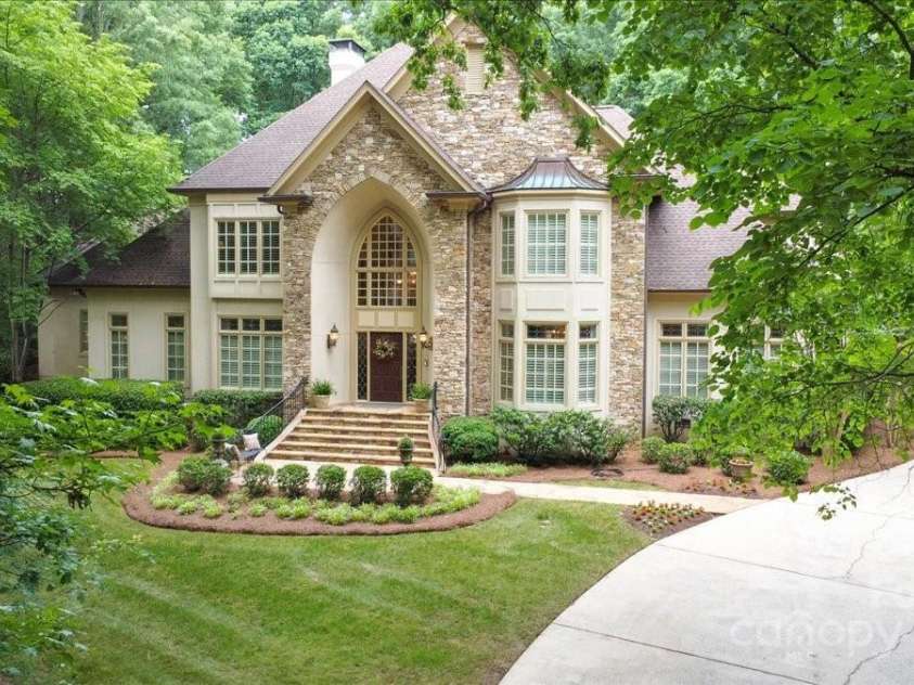 517 Kingsdown Court, Waxhaw, NC 28173.  MLS# CAR4266823, YatesRealty ID 19337. 