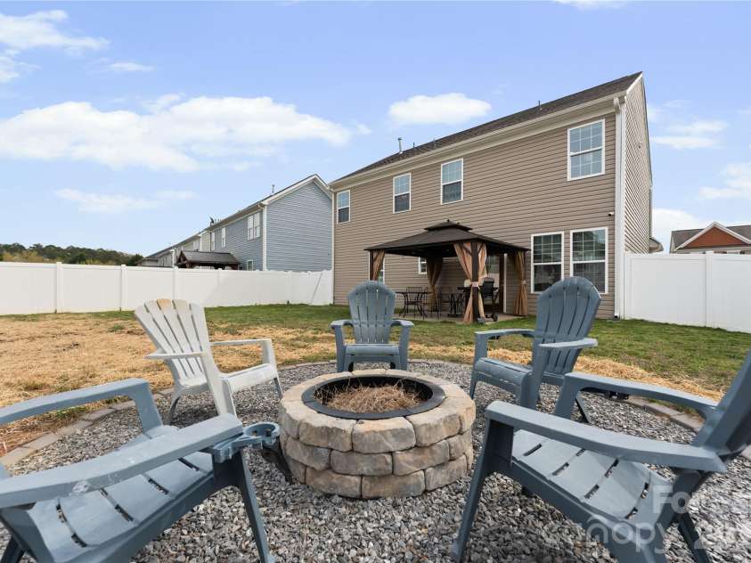 716 Robert Moses Drive, Gastonia, NC 28056.  MLS# CAR4360645, YatesRealty ID 19339. 