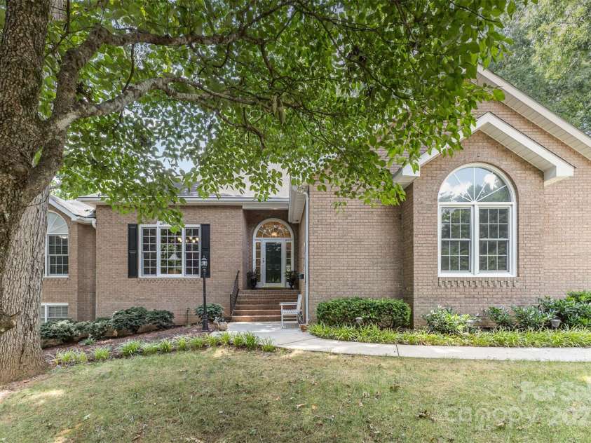 101 Citation Lane, Gastonia, NC 28056.  MLS# CAR4279144, YatesRealty ID 1934. 