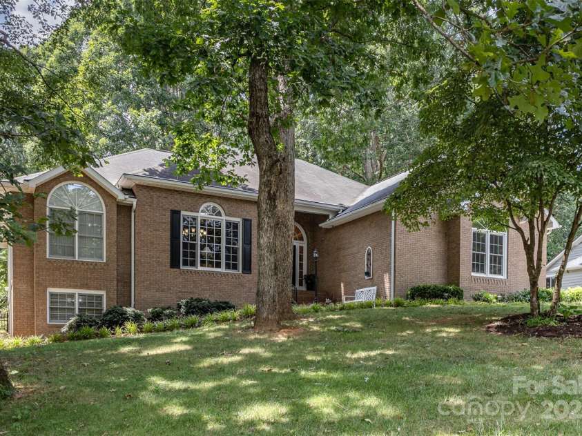101 Citation Lane, Gastonia, NC 28056.  MLS# CAR4279144, YatesRealty ID 1934. 