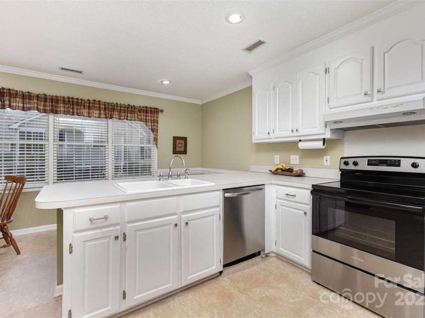 101 Citation Lane, Gastonia, NC 28056.  MLS# CAR4279144, YatesRealty ID 1934. 