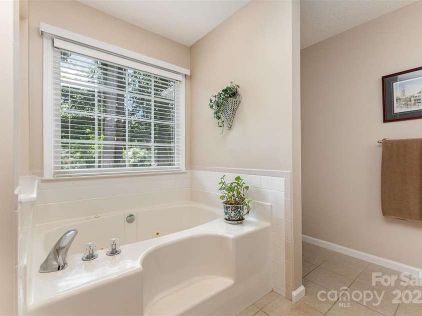 101 Citation Lane, Gastonia, NC 28056.  MLS# CAR4279144, YatesRealty ID 1934. 