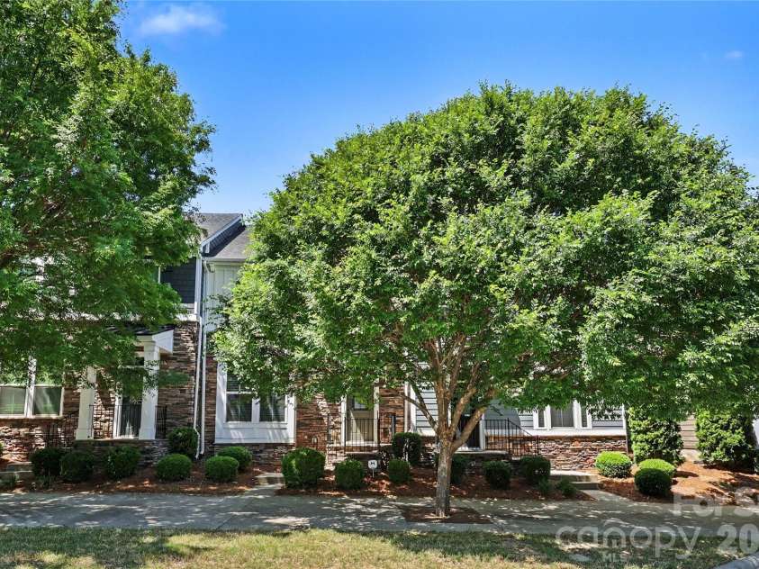 11221 Bryton Parkway, Huntersville, NC 28078.  MLS# CAR4375825, YatesRealty ID 19341. 