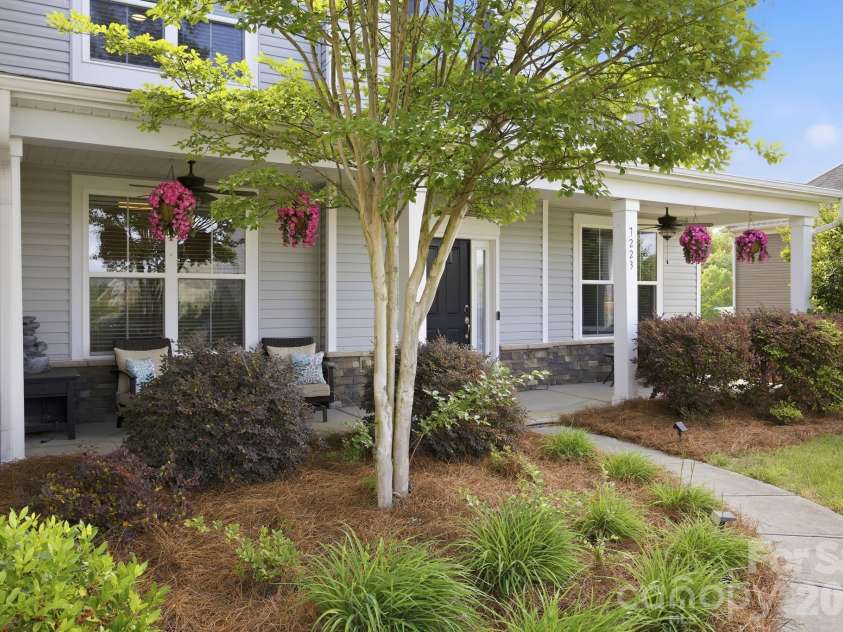 7223 Old Valley Way, Harrisburg, NC 28075.  MLS# CAR4378364, YatesRealty ID 19342. 