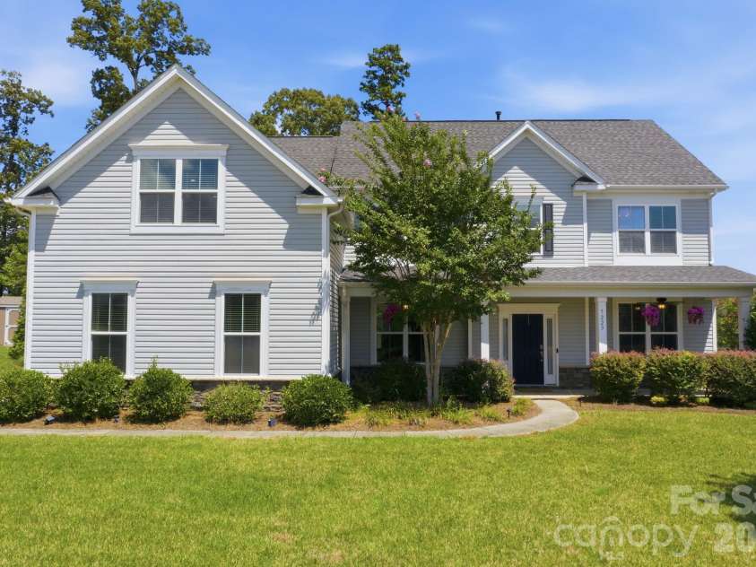 7223 Old Valley Way, Harrisburg, NC 28075.  MLS# CAR4378364, YatesRealty ID 19342. 