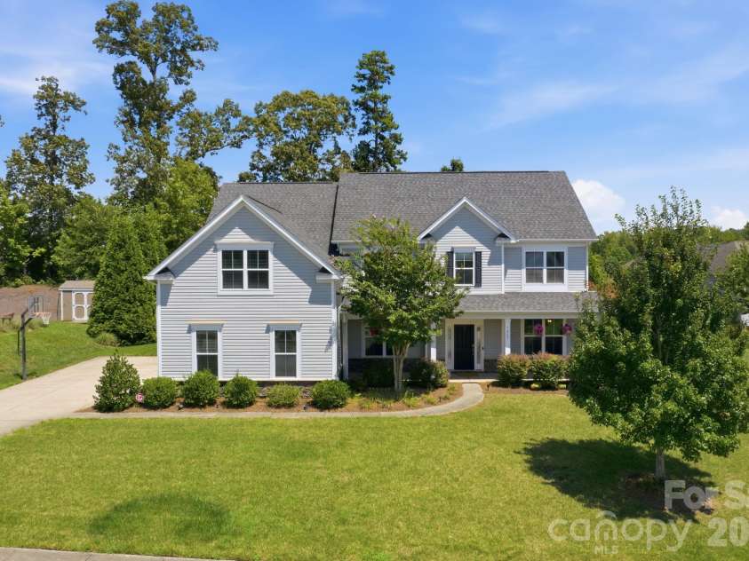 7223 Old Valley Way, Harrisburg, NC 28075.  MLS# CAR4378364, YatesRealty ID 19342. 