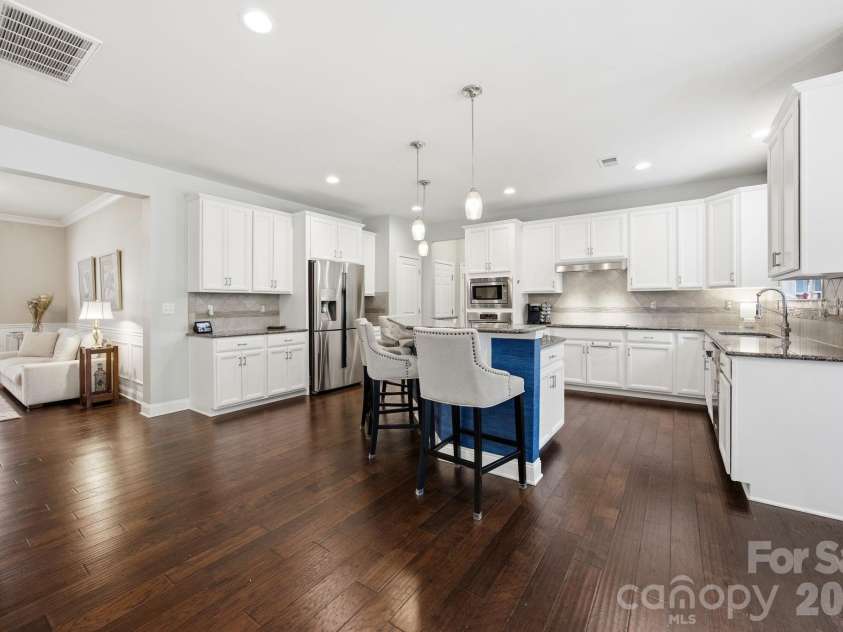 7223 Old Valley Way, Harrisburg, NC 28075.  MLS# CAR4378364, YatesRealty ID 19342. Kitchen