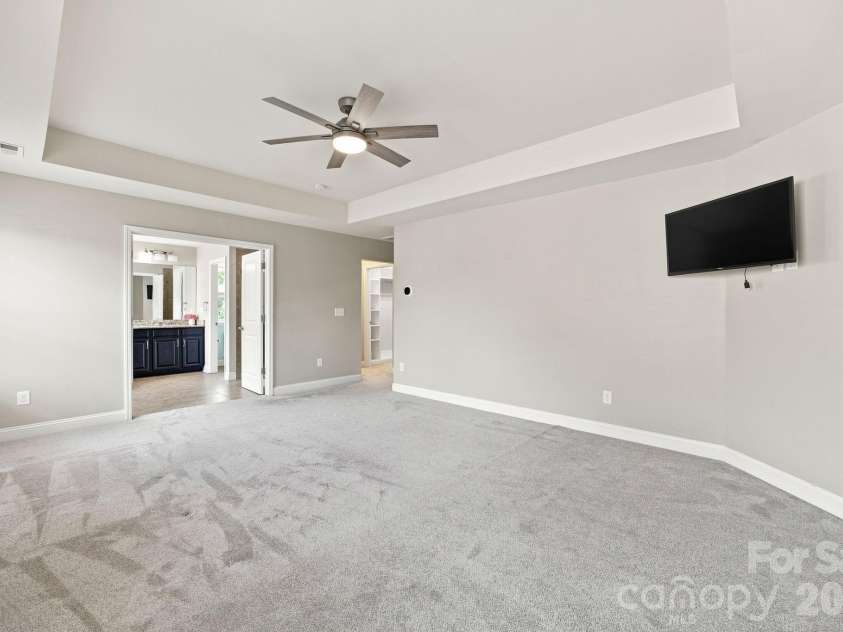 7223 Old Valley Way, Harrisburg, NC 28075.  MLS# CAR4378364, YatesRealty ID 19342. Primary Bedroom