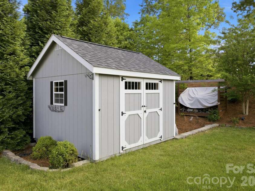 7223 Old Valley Way, Harrisburg, NC 28075.  MLS# CAR4378364, YatesRealty ID 19342. Shed with electricity