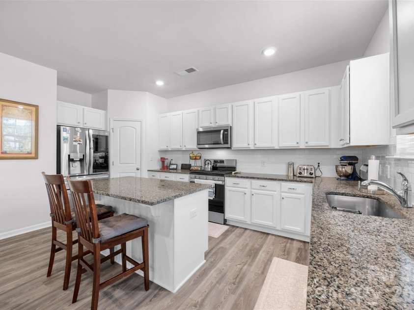 2233 Sussex Road, York, SC 29745.  MLS# CAR4378476, YatesRealty ID 19343. 