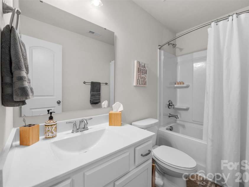 2233 Sussex Road, York, SC 29745.  MLS# CAR4378476, YatesRealty ID 19343. 