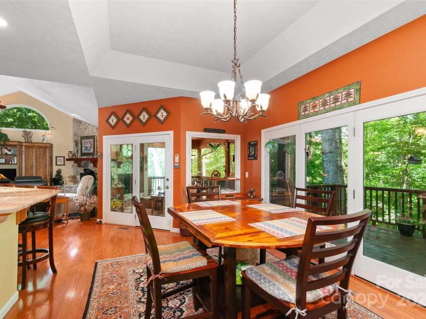 399 Stepping Stone Lane, Waynesville, NC 28786.  MLS# CAR4260647, YatesRealty ID 19343. 