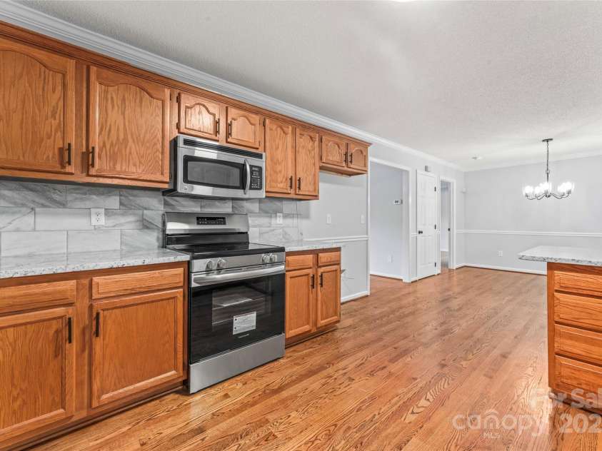 370 Shannon Drive, Lexington, NC 27292.  MLS# CAR4270875, YatesRealty ID 19344. 