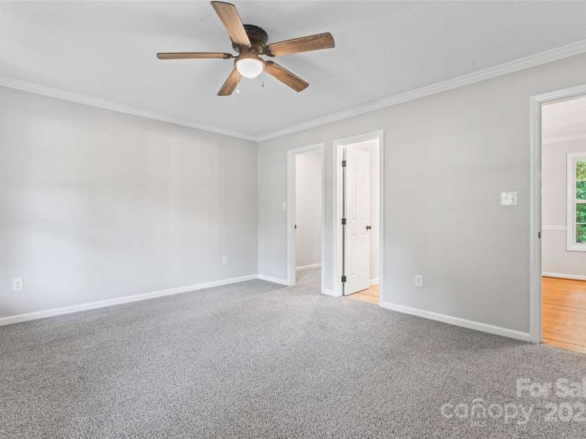 370 Shannon Drive, Lexington, NC 27292.  MLS# CAR4270875, YatesRealty ID 19344. 