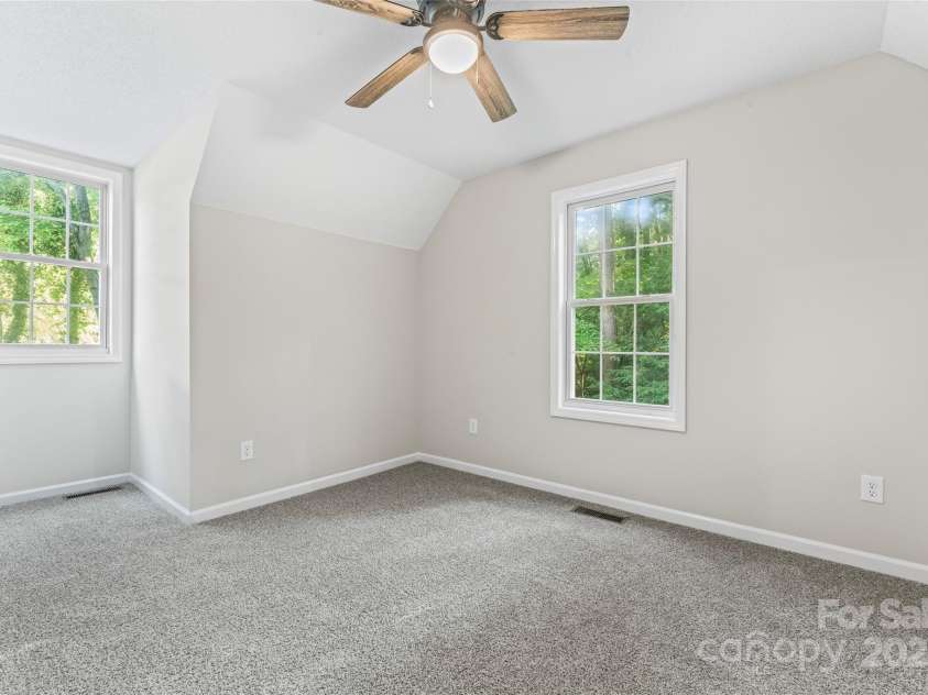 370 Shannon Drive, Lexington, NC 27292.  MLS# CAR4270875, YatesRealty ID 19344. 