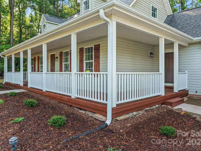 370 Shannon Drive, Lexington, NC 27292.  MLS# CAR4270875, YatesRealty ID 19344. 