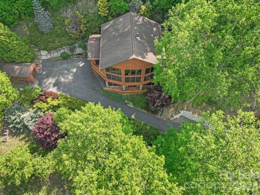 52 Mountain Park Drive, Mars Hill, NC 28754.  MLS# CAR4378084, YatesRealty ID 19344. 