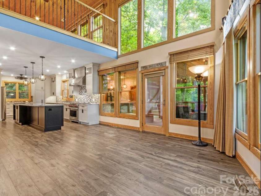 52 Mountain Park Drive, Mars Hill, NC 28754.  MLS# CAR4378084, YatesRealty ID 19344. 