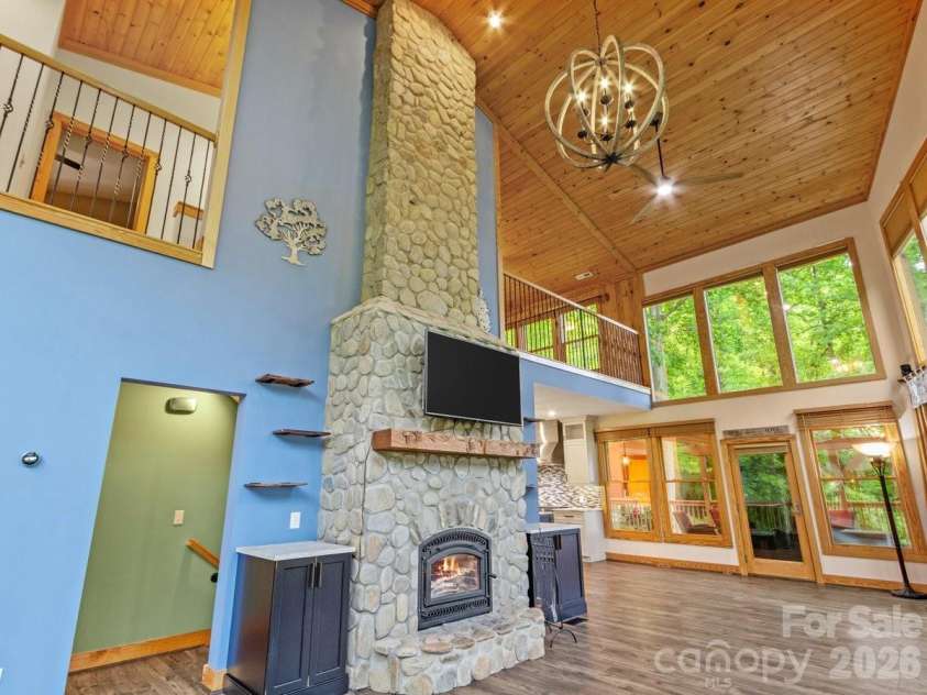 52 Mountain Park Drive, Mars Hill, NC 28754.  MLS# CAR4378084, YatesRealty ID 19344. 