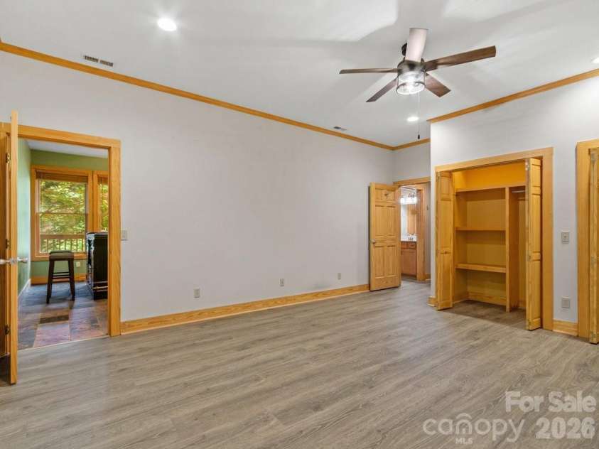 52 Mountain Park Drive, Mars Hill, NC 28754.  MLS# CAR4378084, YatesRealty ID 19344. 