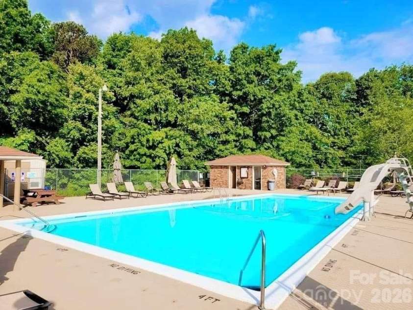 1254 Huckleberry Drive, Lincolnton, NC 28092.  MLS# CAR4377387, YatesRealty ID 19347. 