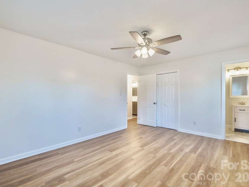 1254 Huckleberry Drive, Lincolnton, NC 28092.  MLS# CAR4377387, YatesRealty ID 19347. 