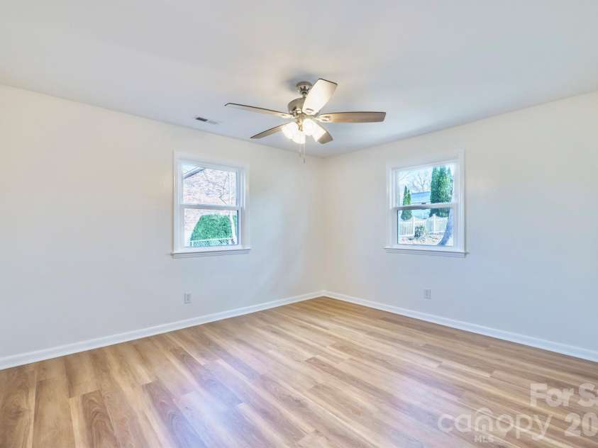 1254 Huckleberry Drive, Lincolnton, NC 28092.  MLS# CAR4377387, YatesRealty ID 19347. 
