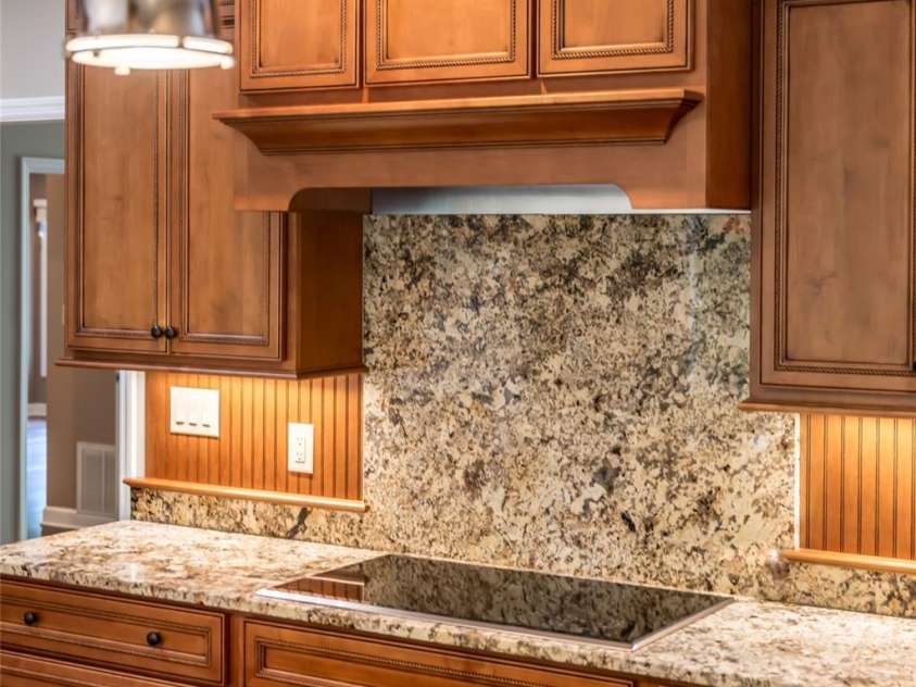 400 Charlotte Street, Asheville, NC 28801.  MLS# CAR4253312, YatesRealty ID 19347. 