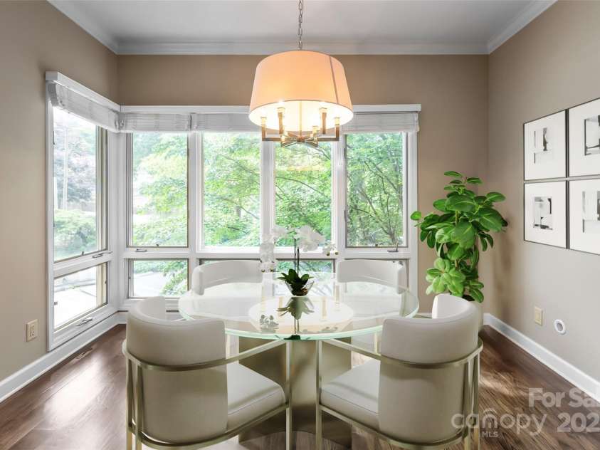 400 Charlotte Street, Asheville, NC 28801.  MLS# CAR4253312, YatesRealty ID 19347. Virtually staged