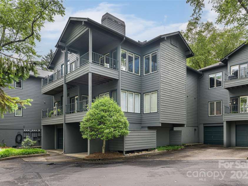 400 Charlotte Street, Asheville, NC 28801.  MLS# CAR4253312, YatesRealty ID 19347. Western face of condo