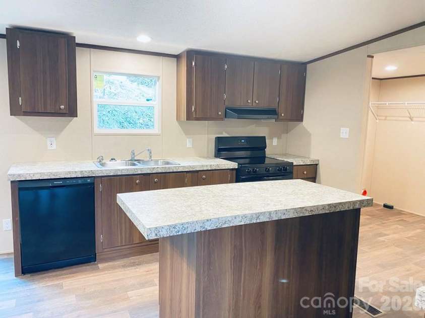 42 Nowhere Drive, Sylva, NC 28779.  MLS# CAR4349119, YatesRealty ID 1935. 