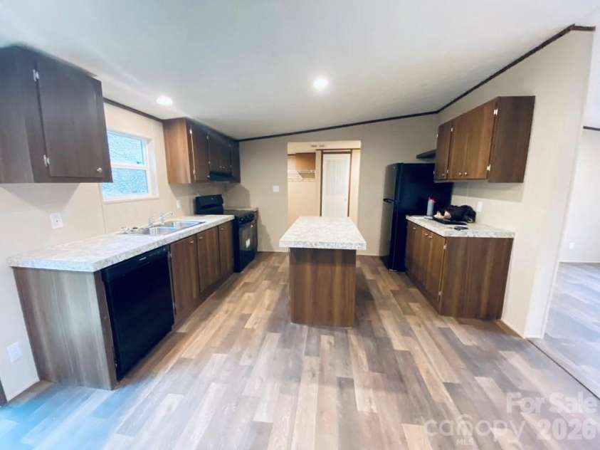 42 Nowhere Drive, Sylva, NC 28779.  MLS# CAR4349119, YatesRealty ID 1935. 