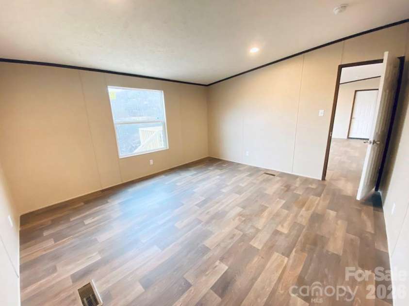 42 Nowhere Drive, Sylva, NC 28779.  MLS# CAR4349119, YatesRealty ID 1935. 