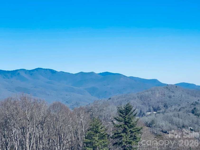 42 Nowhere Drive, Sylva, NC 28779.  MLS# CAR4349119, YatesRealty ID 1935. 