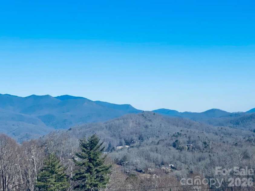 42 Nowhere Drive, Sylva, NC 28779.  MLS# CAR4349119, YatesRealty ID 1935. 
