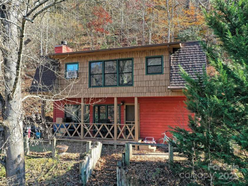 50 Cottontail Lane, Canton, NC 28716.  MLS# CAR4232264, YatesRealty ID 1935. 