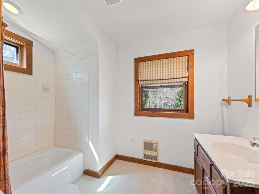 50 Cottontail Lane, Canton, NC 28716.  MLS# CAR4232264, YatesRealty ID 1935. 