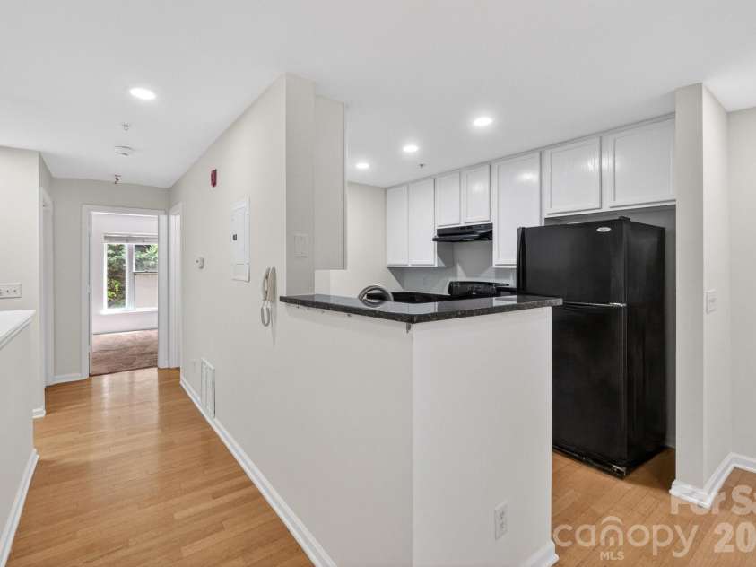 639 Raphael Place, Charlotte, NC 28205.  MLS# CAR4377081, YatesRealty ID 19350. 