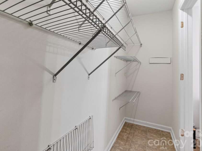 639 Raphael Place, Charlotte, NC 28205.  MLS# CAR4377081, YatesRealty ID 19350. 