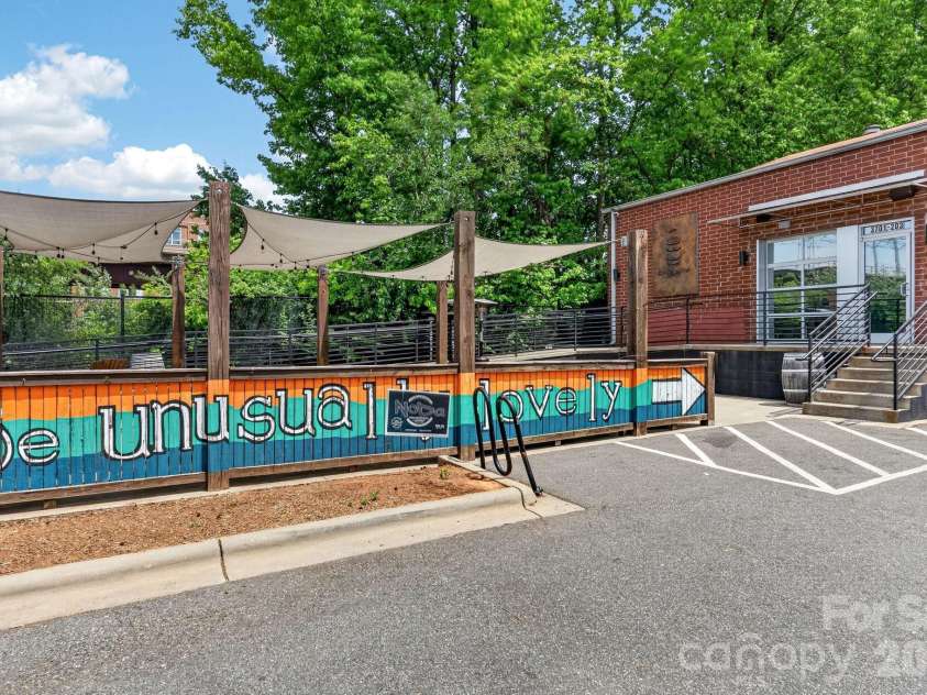 639 Raphael Place, Charlotte, NC 28205.  MLS# CAR4377081, YatesRealty ID 19350. 