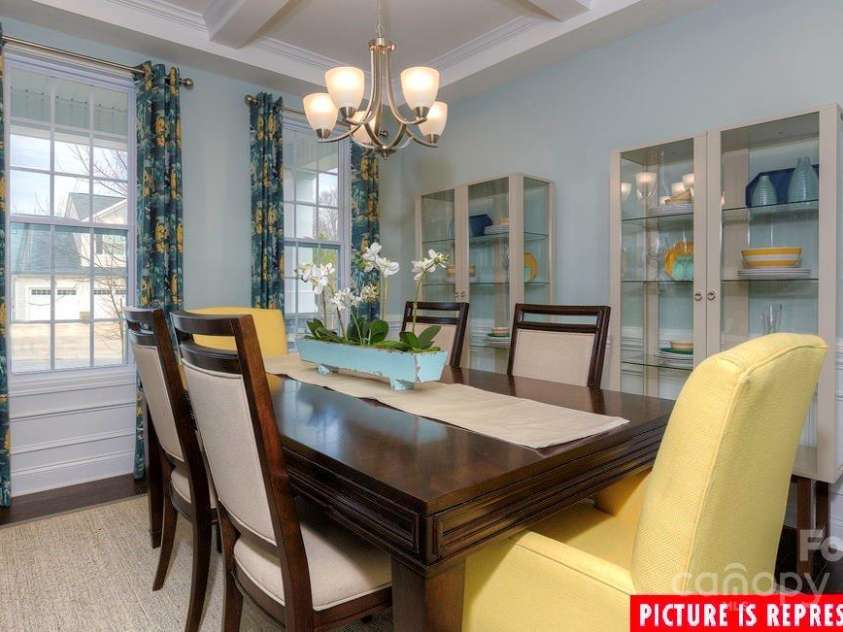 112 Fordingbridge Lane, Mooresville, NC 28115.  MLS# CAR4270948, YatesRealty ID 19351. 