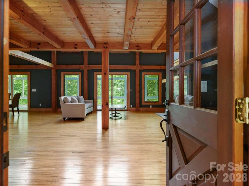 82 Red Oak Drive, Mills River, NC 28759.  MLS# CAR4376233, YatesRealty ID 19351. 