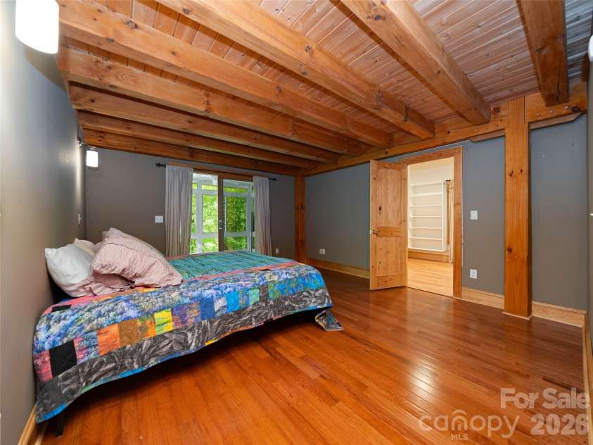 82 Red Oak Drive, Mills River, NC 28759.  MLS# CAR4376233, YatesRealty ID 19351. 